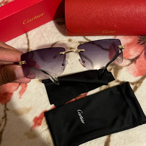 Luxury sunglasses black brown and blue colors are available - Picture 3 of 3